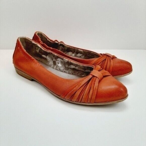 MJUS Pointy Toe Ballet Flats Orange Abstract Bow Detail Sz US 7.5 / Eur 38 - Picture 2 of 13